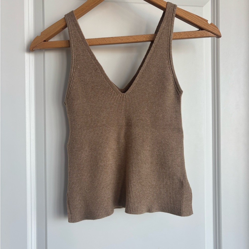 Abercrombie & Fitch Tan Knit Sweater